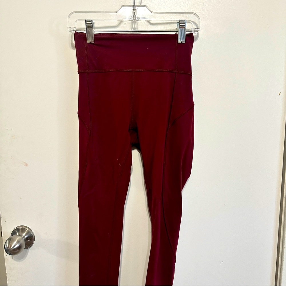 Lululemon wunder under size 2 leggings cranberry